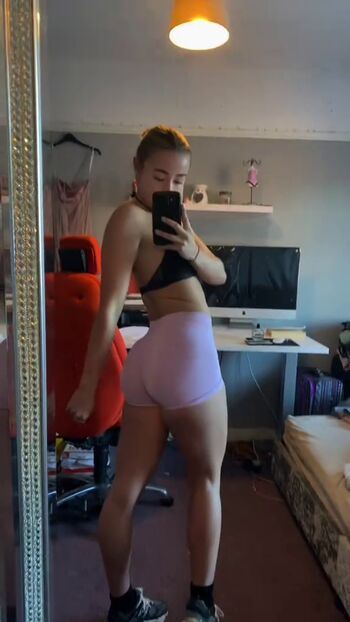 Full leaked Charlotte tate private photo