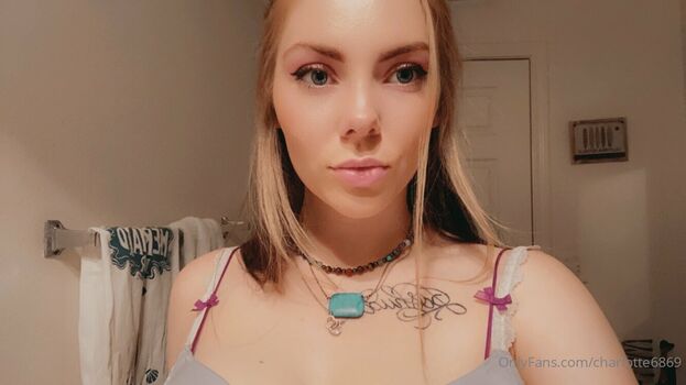 Full leaked Charlotte private photo