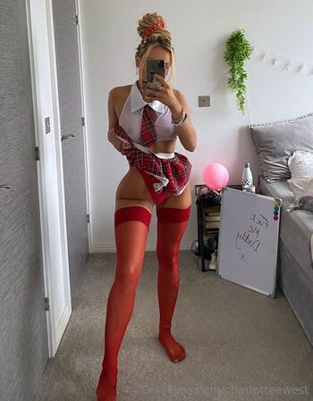 Full leaked Charlotteewest private photo