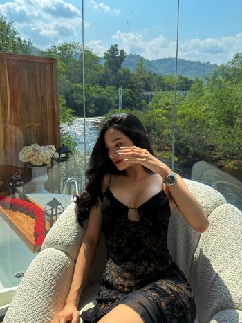 Full leaked Chea charany private onlyfans photo