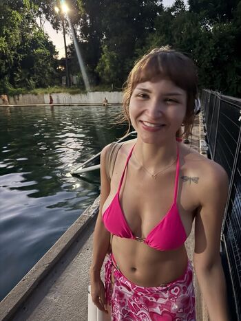 Full leaked Cheleche private onlyfans photo