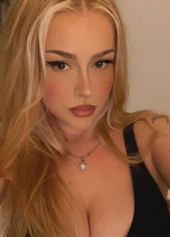 Full leaked Chels xx private onlyfans photo