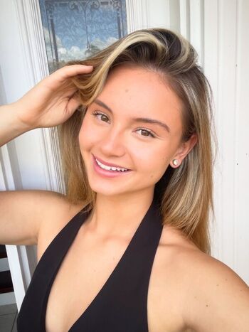 Full leaked Chelsea mayer page private photo