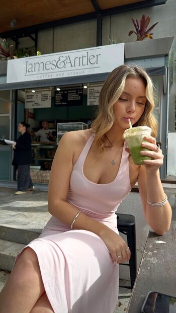 Full leaked Chelsea mayer private photo