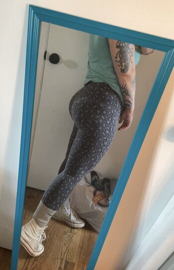 Full leaked Chelsswellss private onlyfans photo