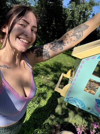 Full leaked Chelsswellss private photo