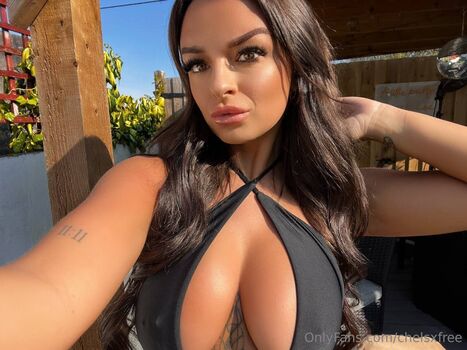 Full leaked Chelsxfree private photo
