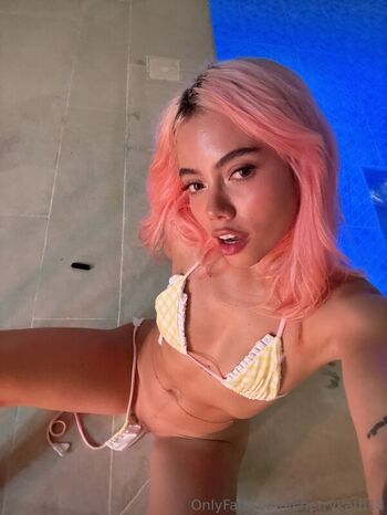 Full leaked Cherry flavor page private photo