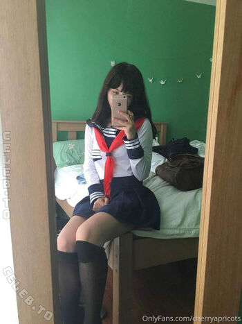 Full leaked Cherryapricots private photo