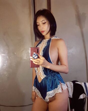 Full leaked Cherrychayomi private onlyfans photo