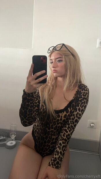 Full leaked Cherryfit  page private photo