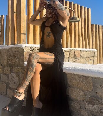 Full leaked Cherryrebell page private photo