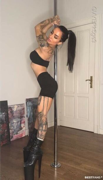 Full leaked Cherryrebelle  page private onlyfans photo