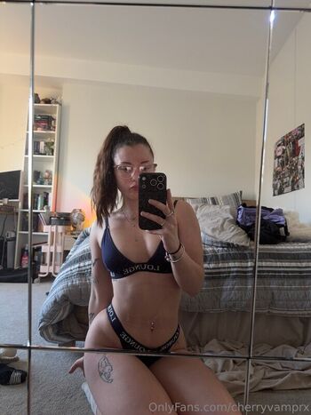 Full leaked Cherryvamprx private photo