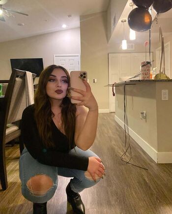 Full leaked Chichi private onlyfans photo