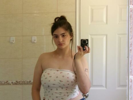 Full leaked Chio paleta page private photo