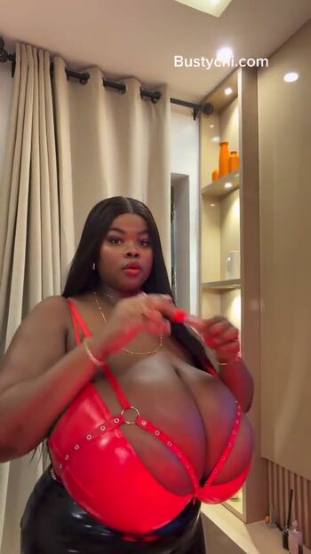 Full leaked Chioma lovv private onlyfans photo