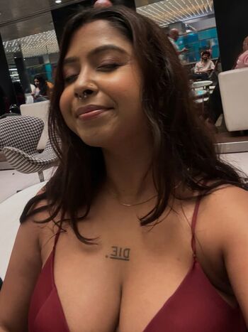 Full leaked Chirasree sarkar page private photo