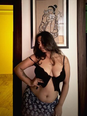 Full leaked Chirasree sarkar page private photo
