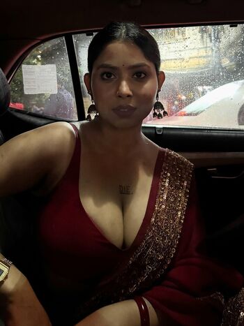 Full leaked Chirasree sarkar page private photo