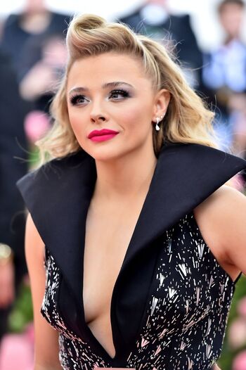 Full leaked Chlo grace moretz private photo