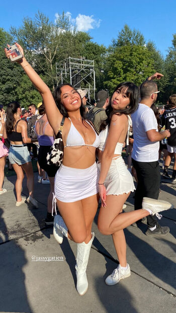 Full leaked Chloe abg page private photo