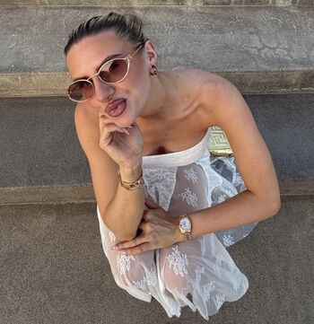 Full leaked Chloe burrows private photo
