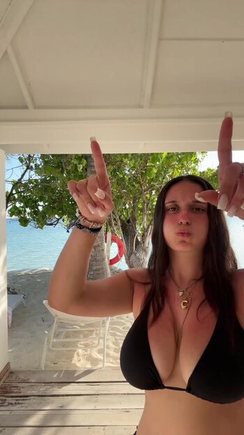 Full leaked Chloe carnevaletti page private photo