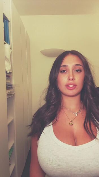 Full leaked Chloe carnevaletti page private photo
