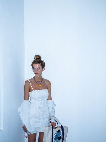 Full leaked Chloe east page private onlyfans photo