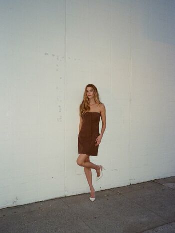 Full leaked Chloe east private photo