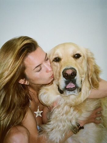 Full leaked Chloe east private photo
