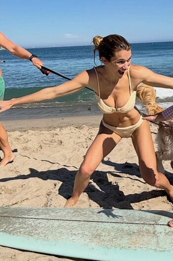 Full leaked Chloe east private photo