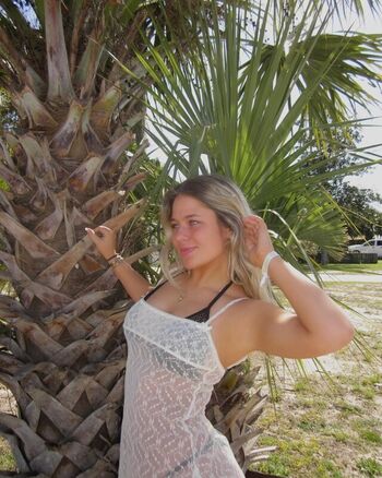 Full leaked Chloe lafeve private photo