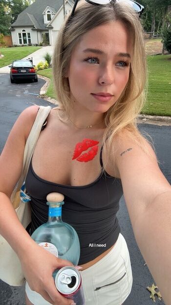 Full leaked Chloe lafeve private photo