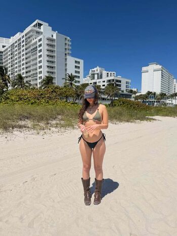 Full leaked Chloeforero  page private onlyfans photo