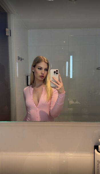 Full leaked Chloemillerrxx private photo