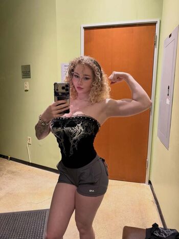 Full leaked Chloethehokage private photo