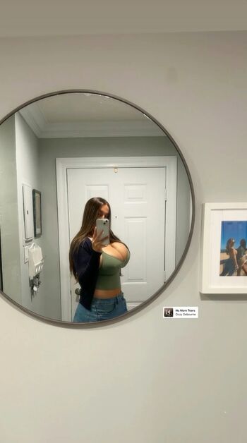 Full leaked Chlohansen private onlyfans photo