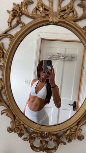 Full leaked Christabellaeee page private onlyfans photo