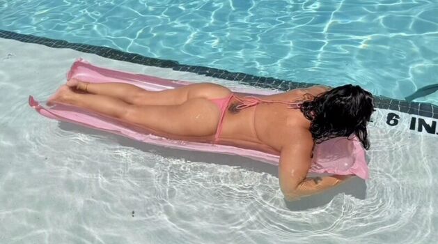 Full leaked Christina model private photo