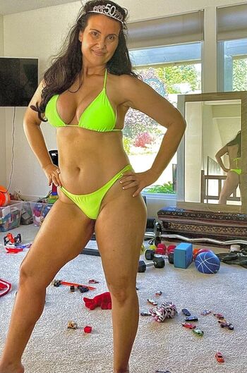 Full leaked Christina trainer private photo