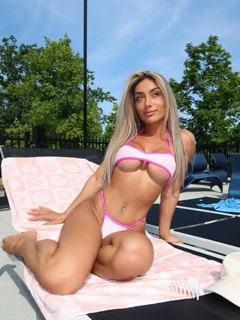 Full leaked Christinaathenaa private photo