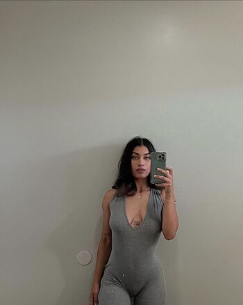 Full leaked Chvzvanessa private onlyfans photo