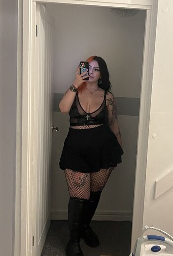 Full leaked Chx rliexo private onlyfans photo