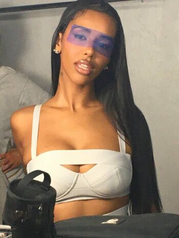 Full leaked Chxrry private onlyfans photo