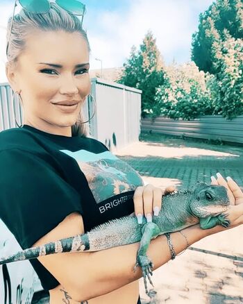 Full leaked Cindy breuer private onlyfans photo