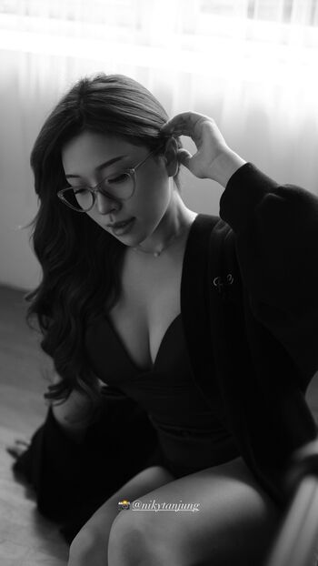 Full leaked Cindythiaap page private onlyfans photo