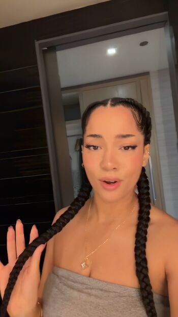 Full leaked Cinnabrit  page private onlyfans photo