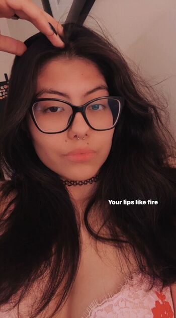 Full leaked Cinnamongrace private photo